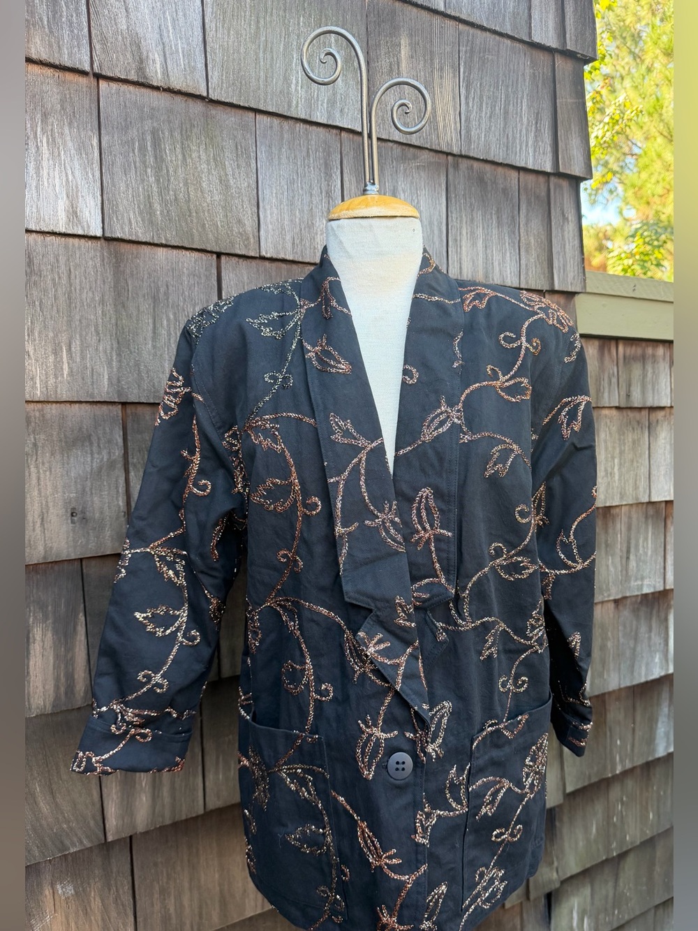 Boyfriend jacket blazer black with metallic bronze embroidery pockets lined Med